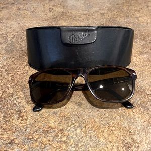 Women’s Tortoise Shell Persol Sunglasses
